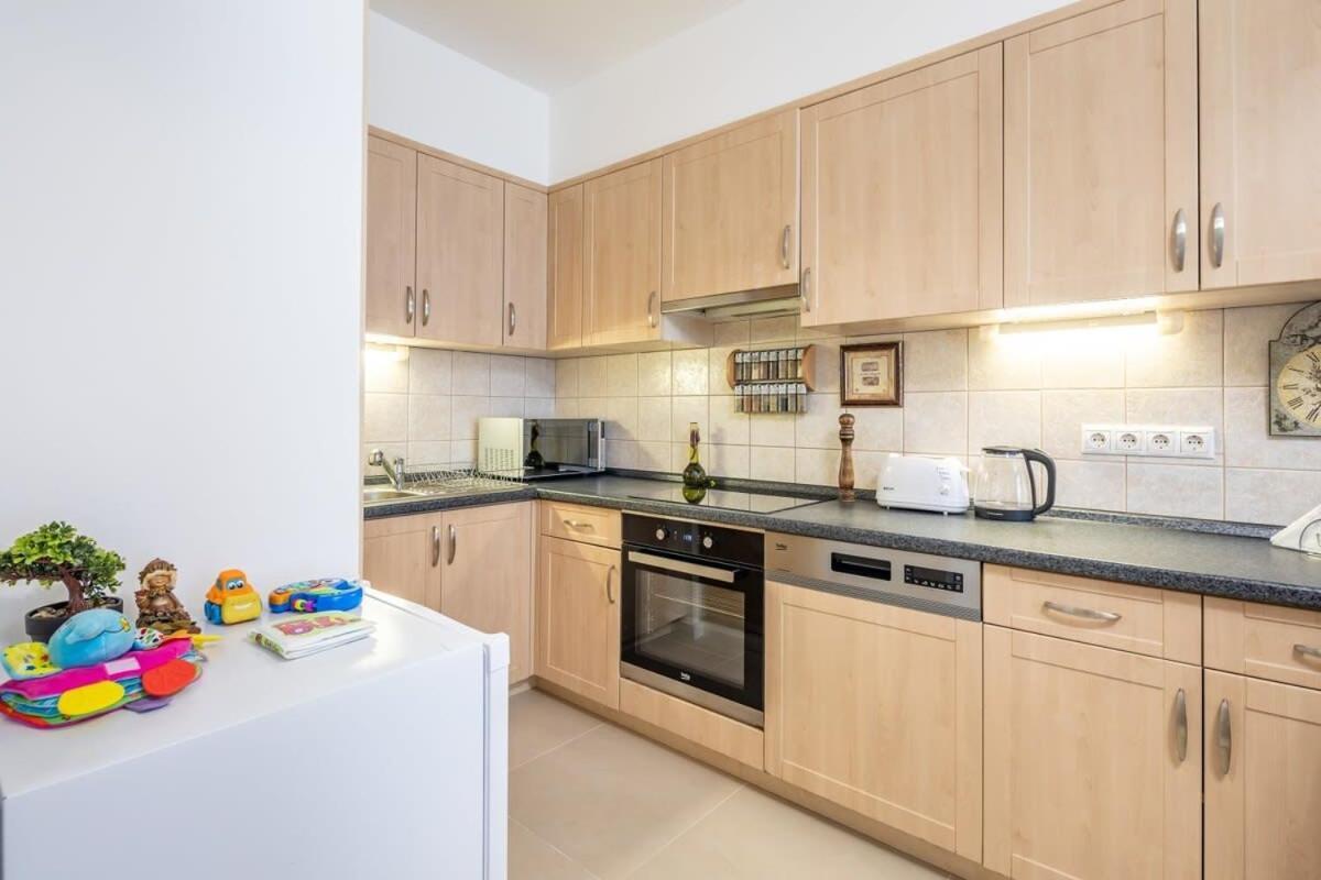 Homey Apartment With Ac And Balcony Budapešť Exteriér fotografie