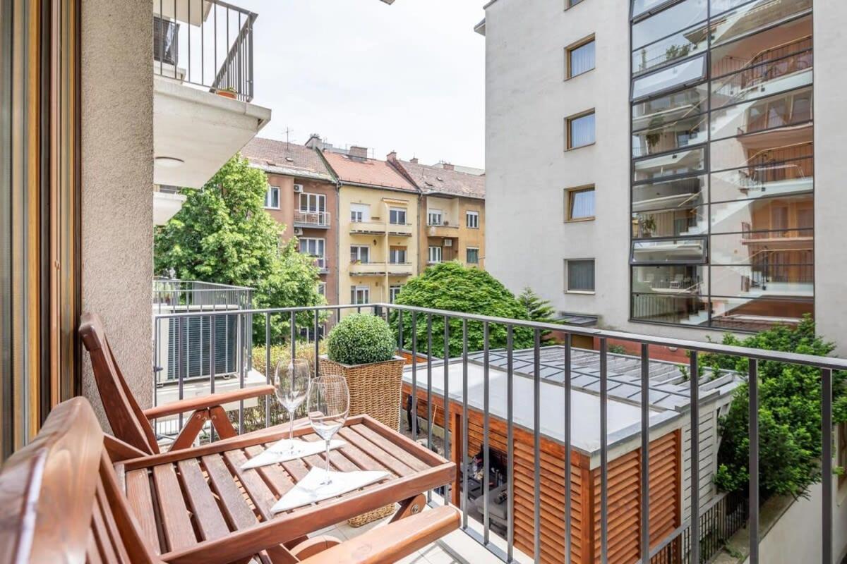 Homey Apartment With Ac And Balcony Budapešť Exteriér fotografie